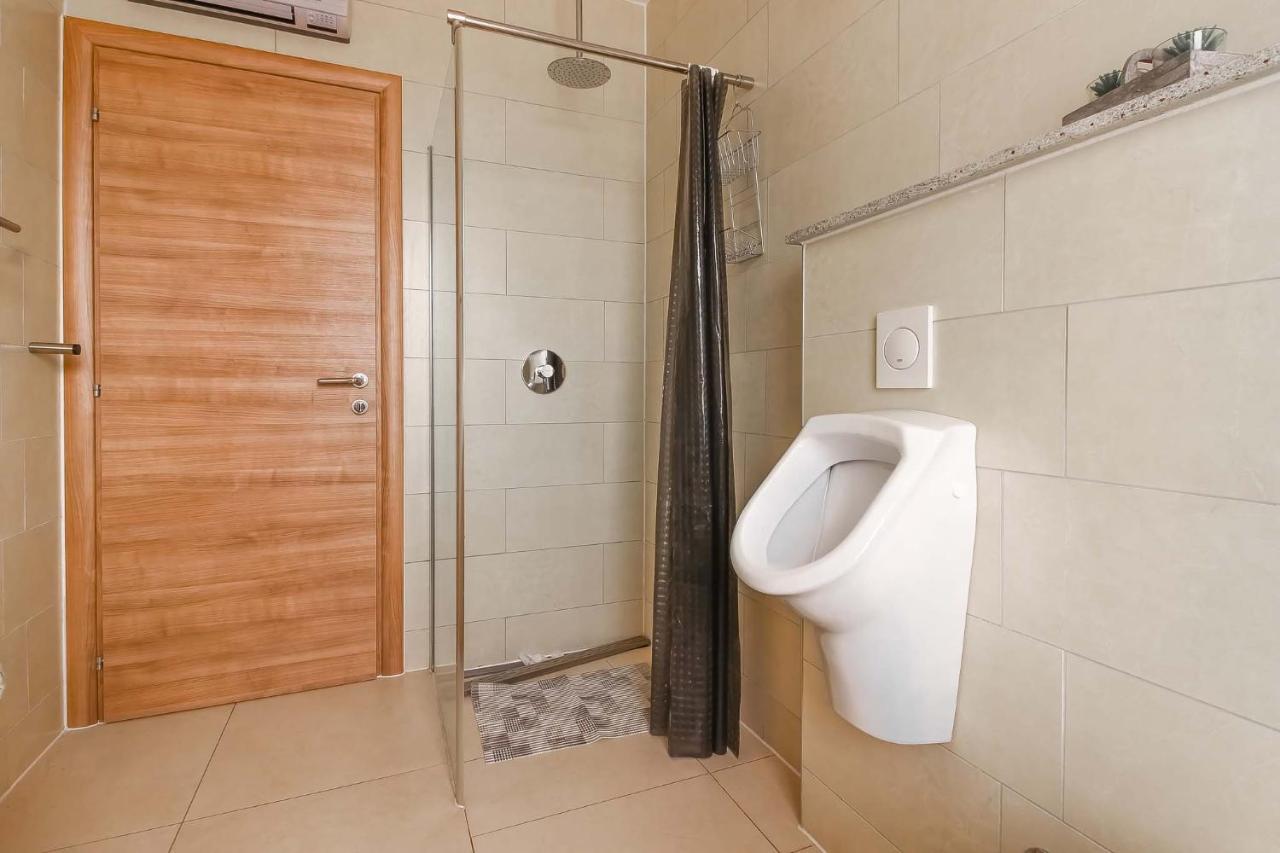 Perlina Apartment เวอร์ซาร์ ภายนอก รูปภาพ